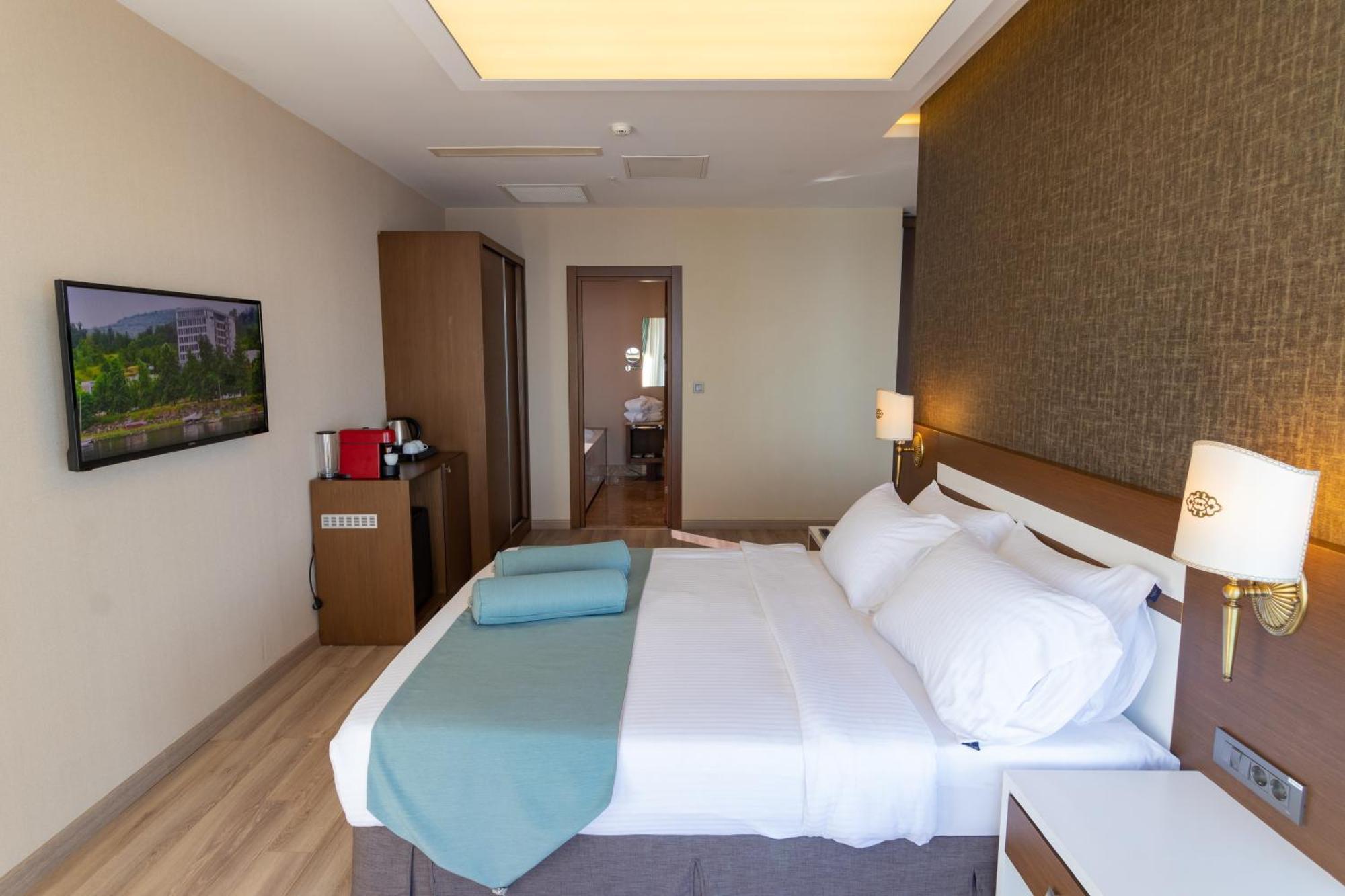 Hotel Tilya 4*
